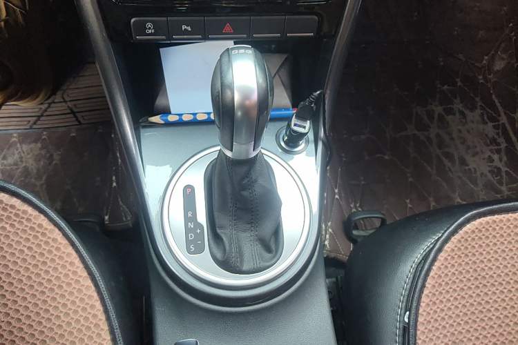 Used Volkswagen Beetle 2017 180TSI Dune Off-Road Edition Gear Lever