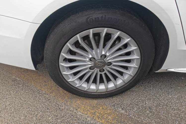 Used Audi A4L 2016 35 TFSI Collection Edition S line Comfort Model
