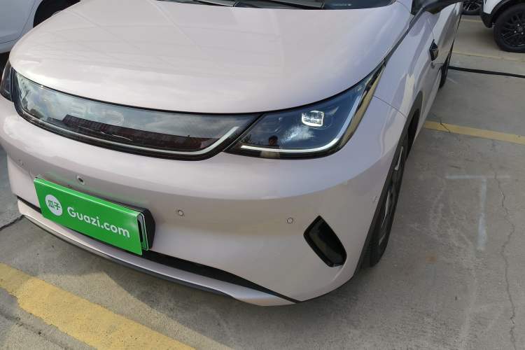 Used BYD Dolphin 2025 Smart Drive Version 420 km Freedom Edition