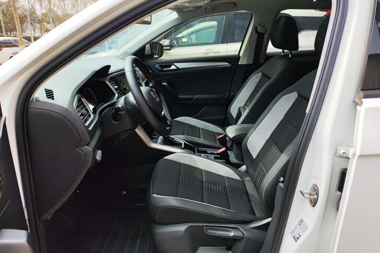 Used Volkswagen T-ROC 2020 230TSI DSG Two-Wheel Drive Advanced Version Left Front Seat