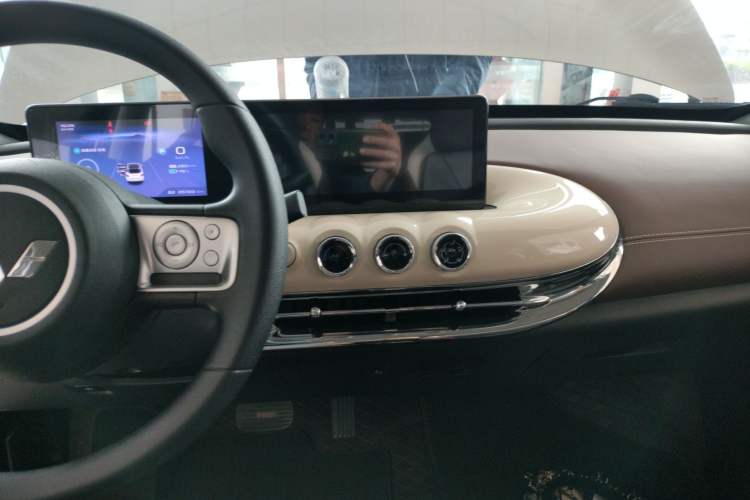 Used Wuling Bingo 2023 333 km Enjoyment Version
