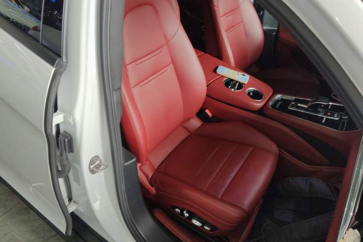 Used Porsche Panamera 2019 Panamera 2.9T Right Front Seat