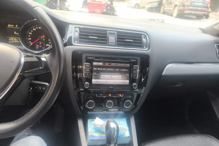 Used Volkswagen Sagitar 2015 230TSI Automatic Comfort Version