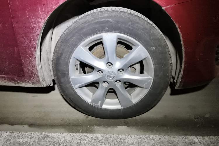 Used Nissan Tiida 2011 1.6L CVT Smart Version
