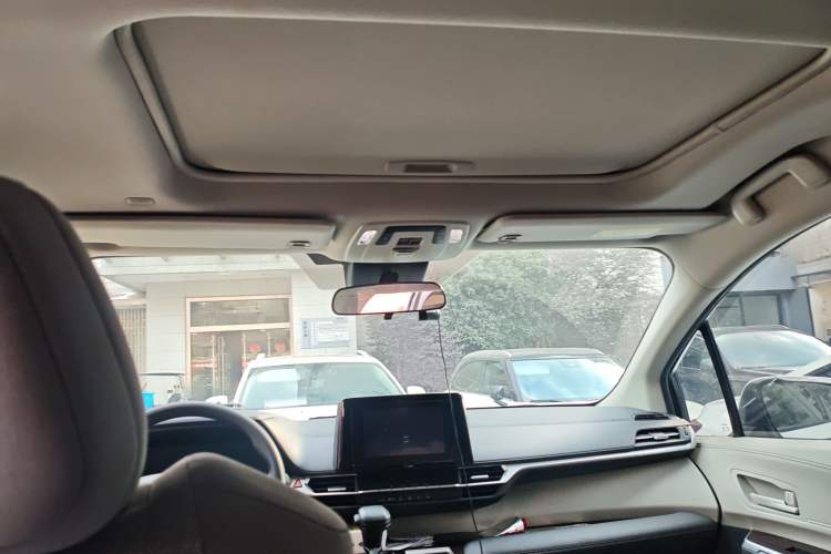 Used Toyota SIENNA 2021 2.5L Hybrid Comfort Edition