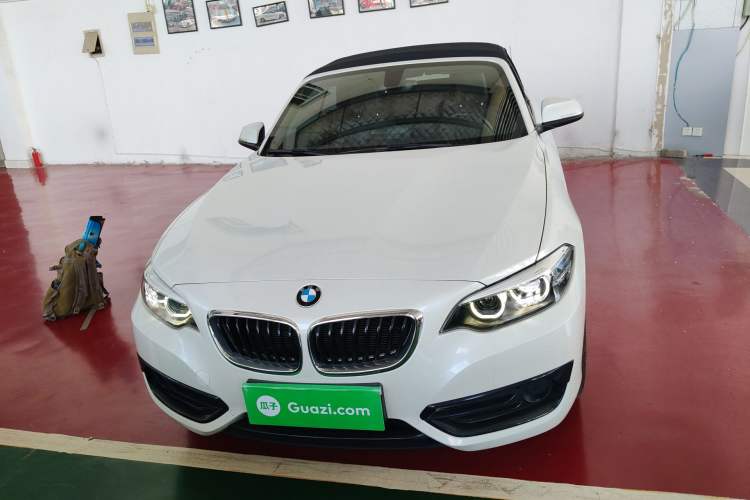 Used BMW 2 Series 2018 220i Convertible Coupe Sports Design Package
