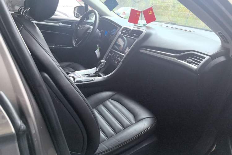 Used Ford Mondeo 2013 1.5L GTDi180 Fashion Edition Right Front Seat