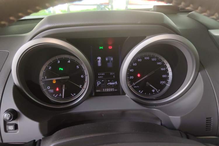 Used Toyota Prado 2016 3.5L Automatic TX-L NAVI Instrument Cluster