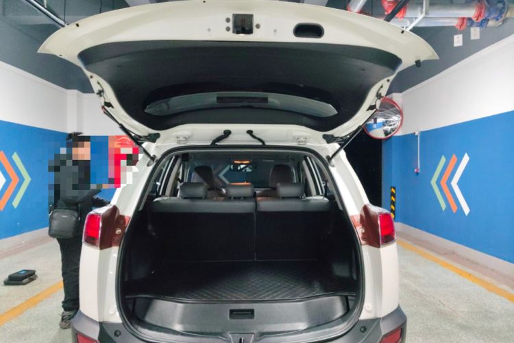 Used Toyota RAV4 2015 2.0L CVT 4x4 Trend Edition
