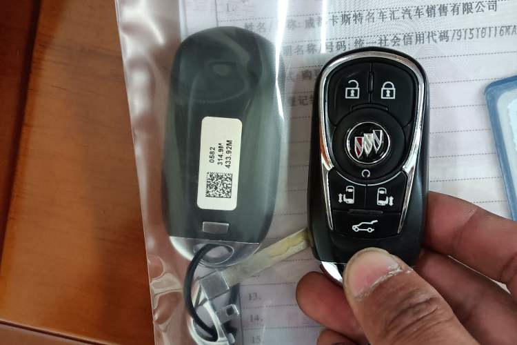 Used Buick GL8 2022 ES Land Cruiser 653T Luxury Model