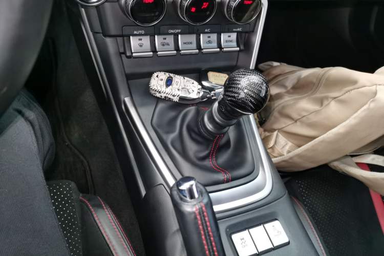 Used Subaru BRZ 2022 2.4L Manual Version Gear Lever