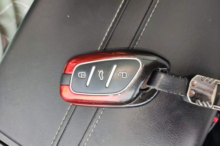 Used Roewe RX5 MAX 2022 1.5T Automatic Zhiwei Prestige Edition
