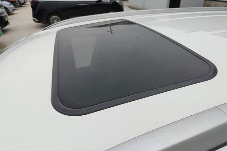 Used Landian E5 2023 1.5L DE-i 100KM Comfort Edition 7-Seater
