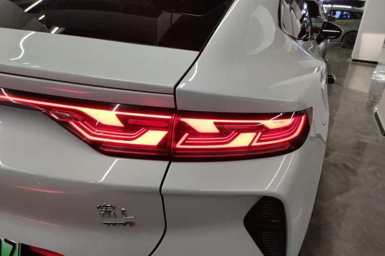 Used BYD Song L EV 2025 Intelligent Driving Version 662 km LiDAR Excellence Edition