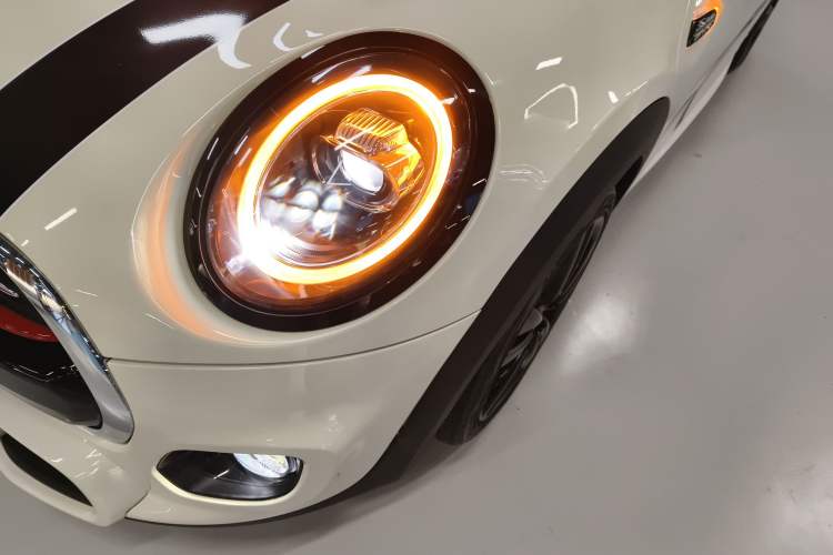 Used MINI MINI 2018 1.5T COOPER Racing Driver