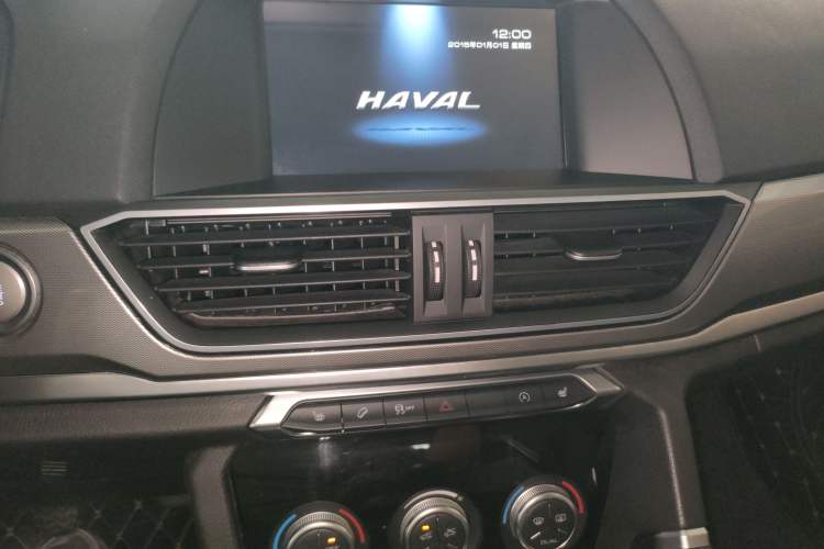 Used Haval H6 2018 Sport Edition 1.5T Manual Two-Wheel Drive Elite Model China V Standard Audio And AC Panel