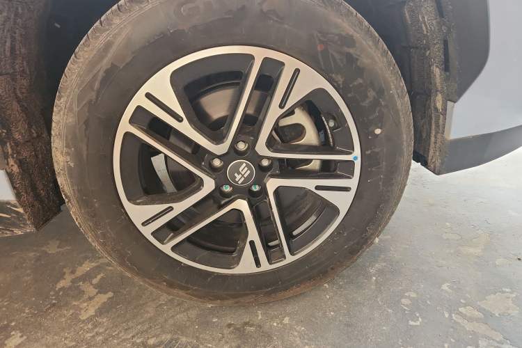 Used JETOUR Shanhai L6 2024 1.5TD DHT MAX Right Front Wheel Hub