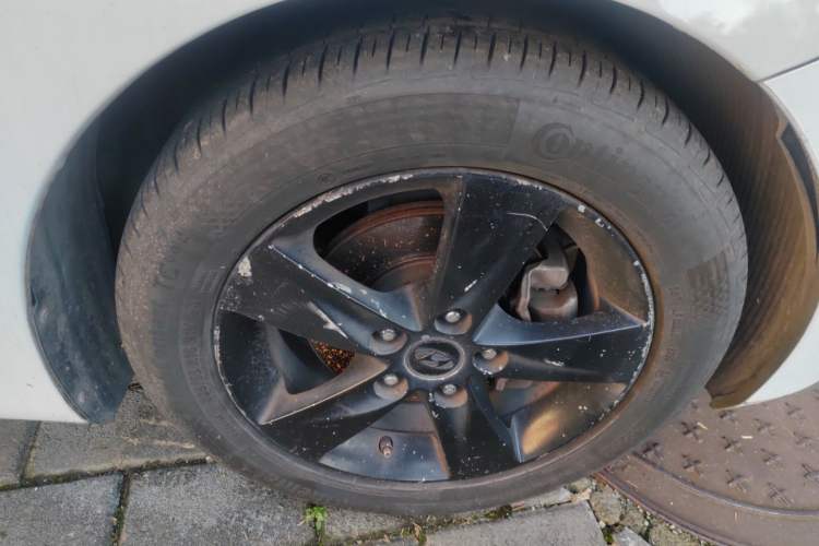 Used Hyundai Elantra (5th Generation / Langdong) 2013 1.6L Automatic Leading Model Right Front Wheel Hub