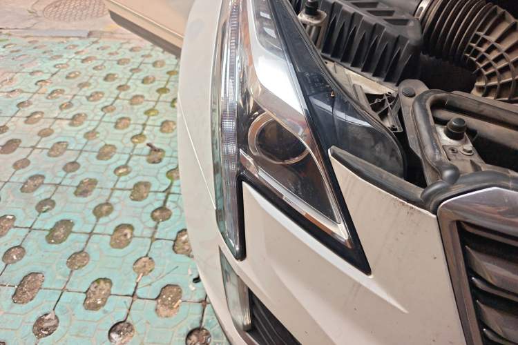 Used Cadillac XT5 2018 25T Luxury Model
