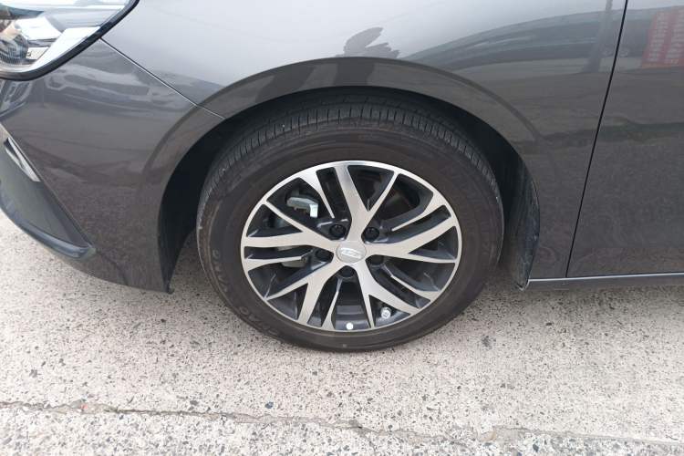 Used Geely Auto Emgrand 2025 4th Generation 1.5L Manual – Dragon Edition
