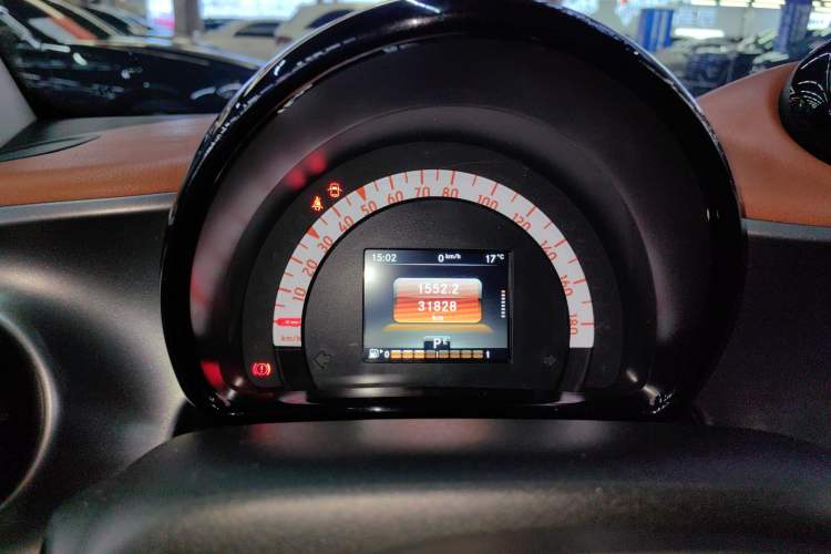 Used smart fortwo 2019 0.9T 66kW Hardtop Wind Power Edition China VI Instrument Cluster
