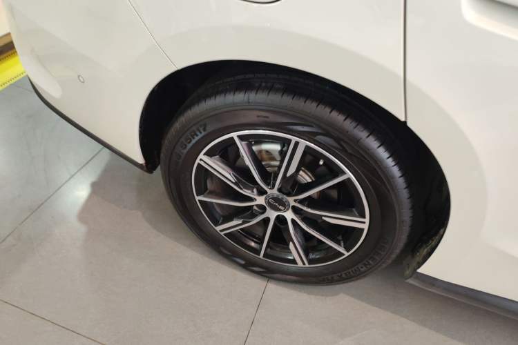 Used BYD Seal 06 New Energy 2025 DM-i Smart Drive 120KM Deluxe Model
