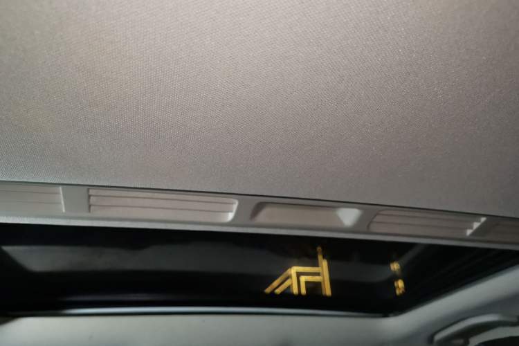 Used Mercedes-Benz C-Class 2020 Restyled C 200 L Fashion Edition Sport Version Headliner