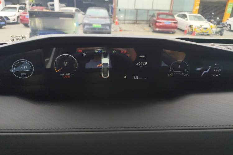 Used CHANGAN UNI-V 2023 1.5T Prestige Model
