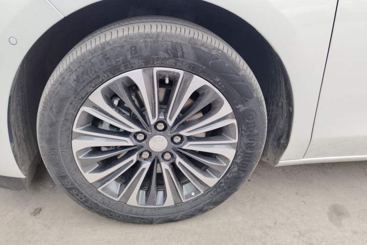 Used Buick GL8 2022 ES Land Cruiser 653T Luxury Model