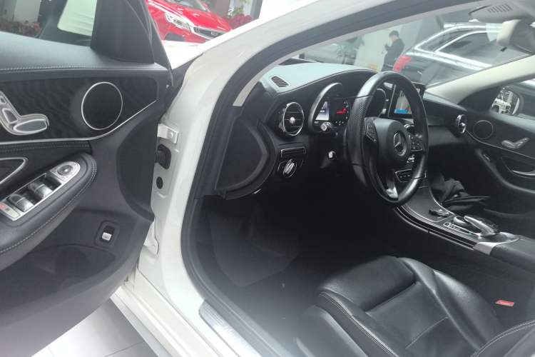 Used Mercedes-Benz C-Class 2016 C 180 L Sport Edition Driver Seat