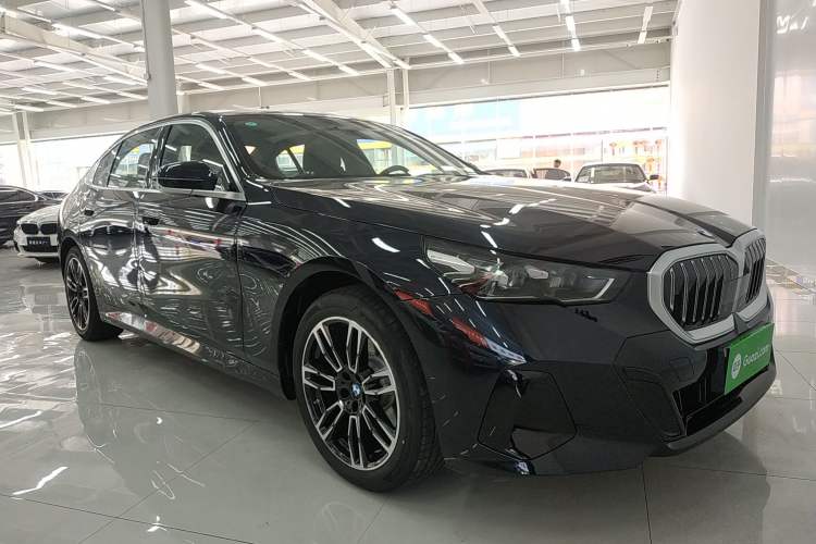 Used BMW 5 Series 2026 Facelift Model 525Li M Sport Package
