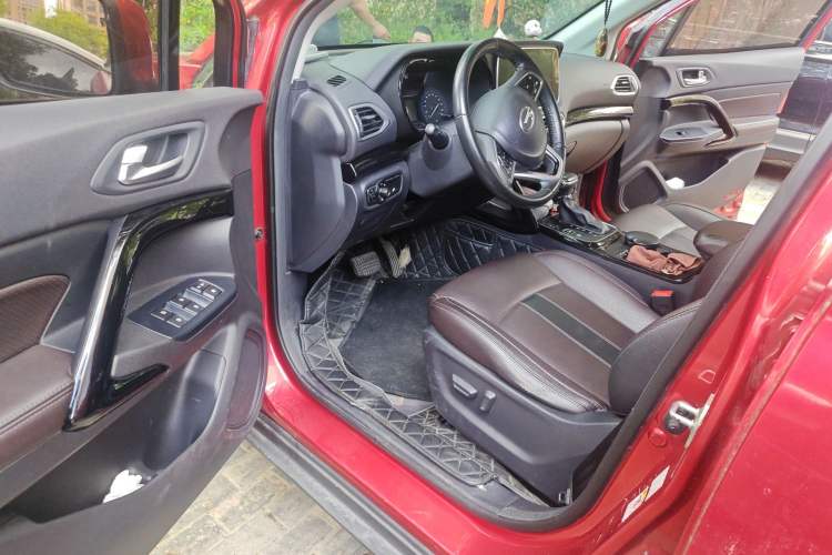 Used GAC Trumpchi GS4 2018 235T Automatic Two-Wheel Drive Luxury Smart Connectivity Version Driver Seat