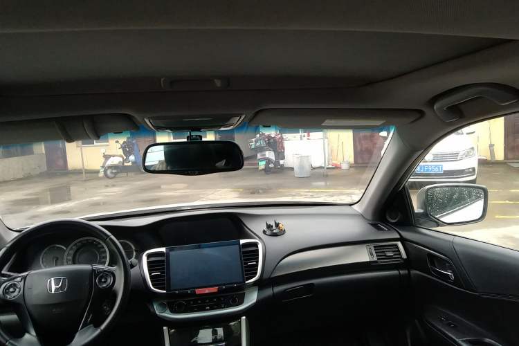 Used Honda Accord 2015 2.0L LXS Elite Edition Headliner