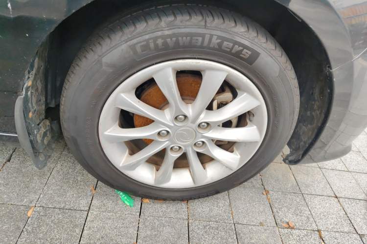 Used FORTHING Joyear S50 2016 1.6L CVT Deluxe Model