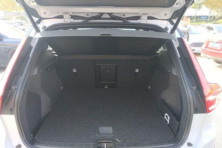 Used Volvo XC40 New Energy 2022 Four-Wheel Drive High-Performance Version
