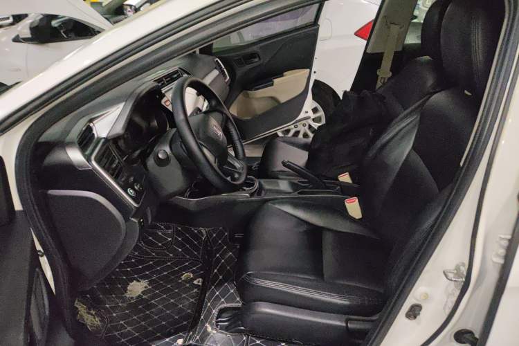Used Honda Greiz 2016 1.5L CVT Classic Edition
