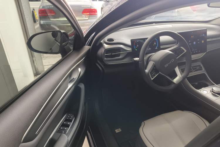 Used BYD Destroyer 05 2024 HONOR Edition DM-i 55KM Luxury Model