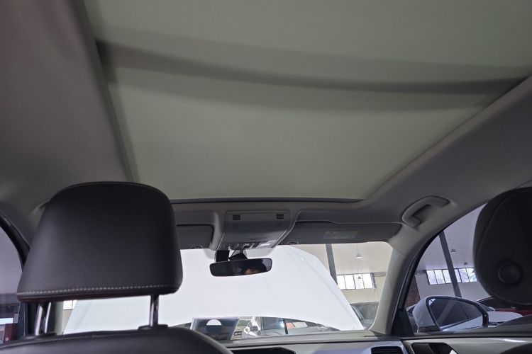 Used Volkswagen Tayron 2020 330TSI Two-Wheel Drive Luxury Smart Connectivity Version
