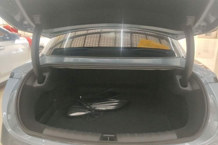 Used Zeekr 007 2024 Rear-Drive Enhanced Version 75 kWh Trunk