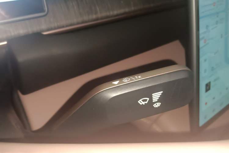 Used Nio EC6 2023 75 kWh
