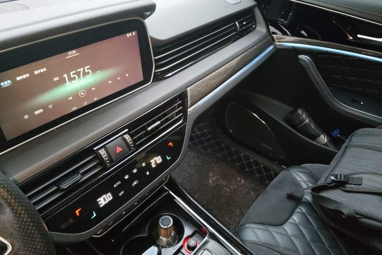 Used Hongqi HS5 2019 2.0T Smart Connect Flagship All-Wheel-Drive Version