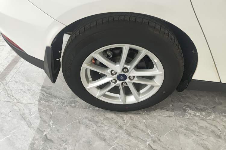 Used Ford Focus 2017 Hatchback EcoBoost 180 Automatic Elite Model
