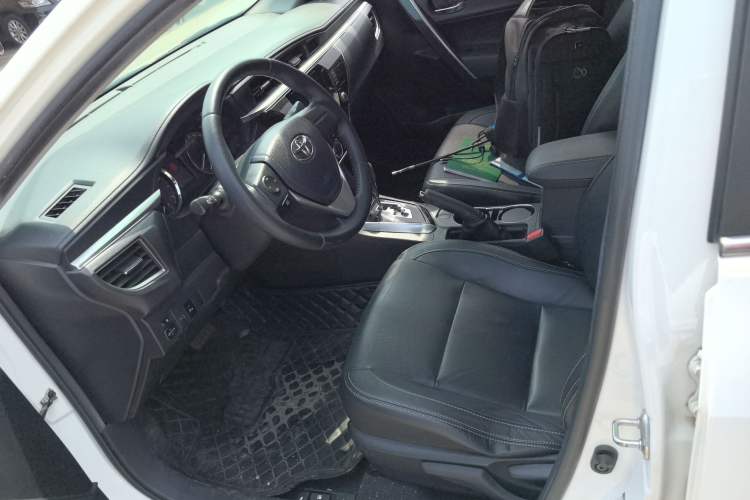 Used Toyota Corolla 2014 1.6L CVT GL-i Leather Edition Left Front Seat