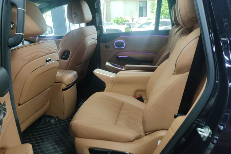 Used Hyptec HL 2025 700 Ultra Six-Seater All-Wheel-Drive LiDAR Version
