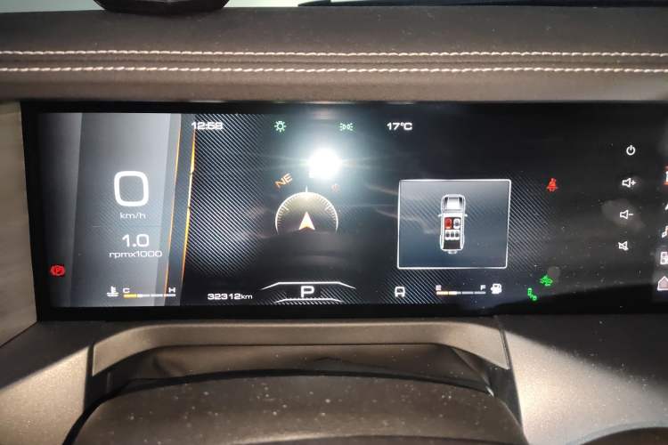 Used Tank 300 2021 City Edition 2.0T—Truly Stylish
