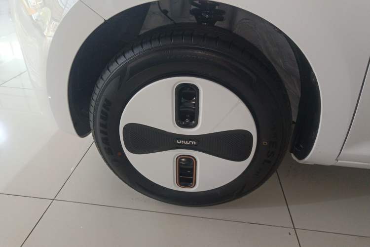 Used CHANGAN NEVO Lumin 2026 Model Treasure Edition 205km Passionate Beige Ningde Left Front Wheel Hub