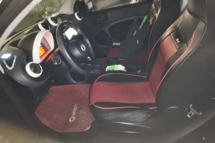 Used smart fortwo 2018 1.0L 52kW Hardtop Dynamic Version China V Left Front Seat
