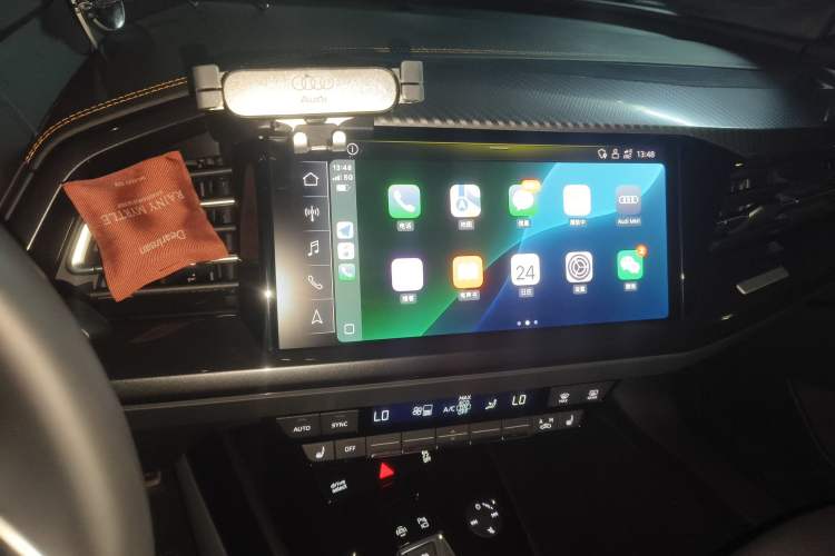 Used Audi Q4 e-tron 2022 40 e-tron Boundary Edition Audio And AC Panel