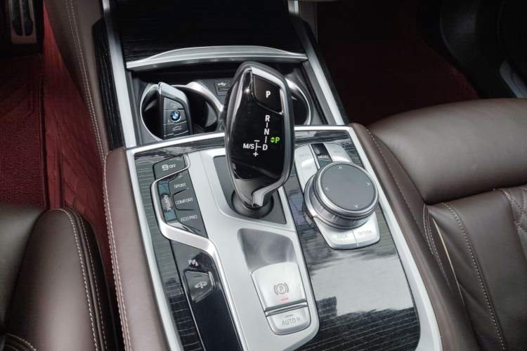Used BMW 7 Series 2021 730Li M Sport Package Gear Lever