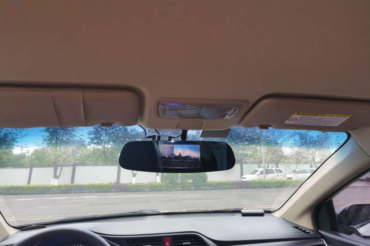 Used Honda Crider 2016 1.8L CVT Comfort Version
